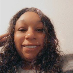 Meet your Posher, Taisha